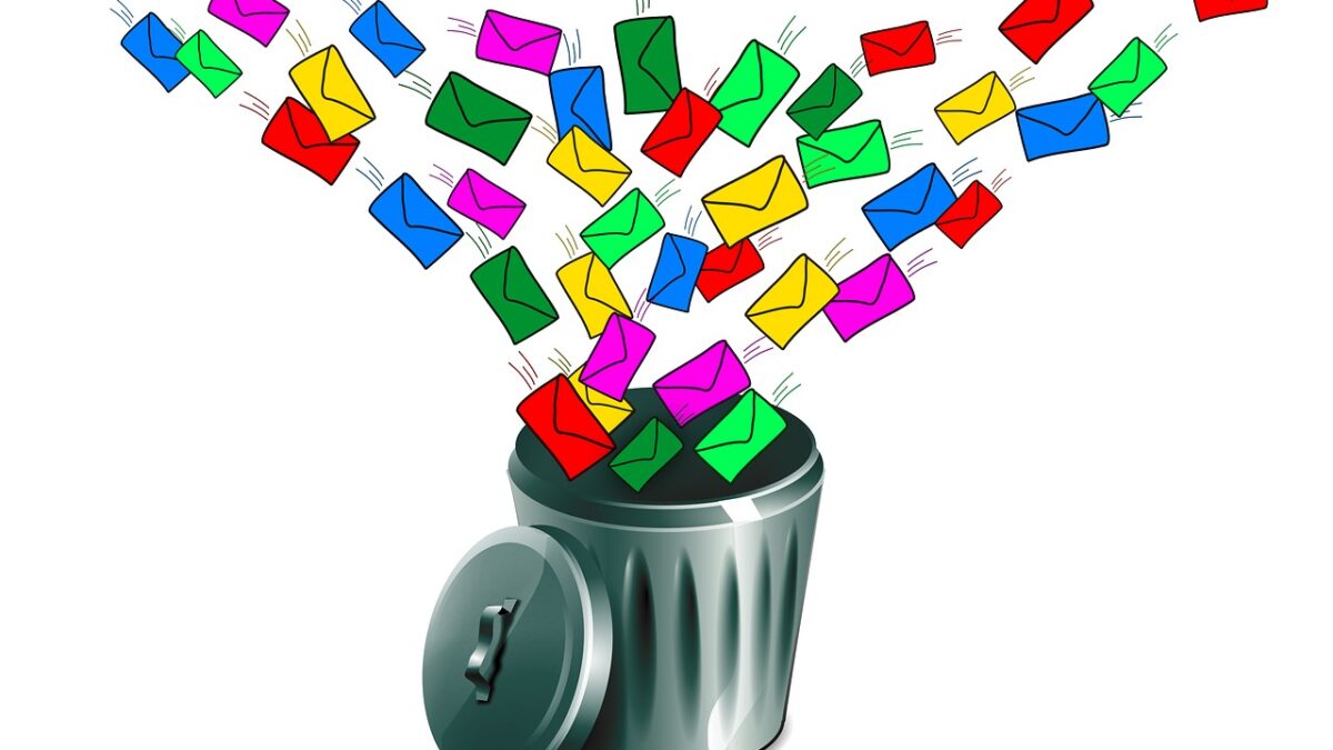 can you recycle junk mail