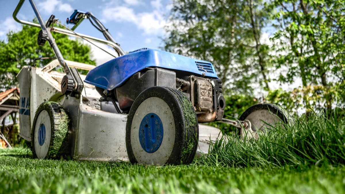 grass clippings recycling