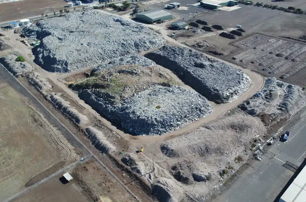 huge pile of waste: Lara rubbish tip clean-up