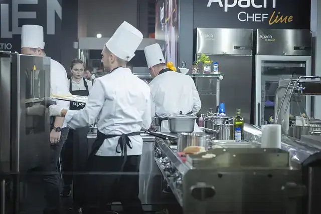kitchen waste management featured image - kitchen restaurant